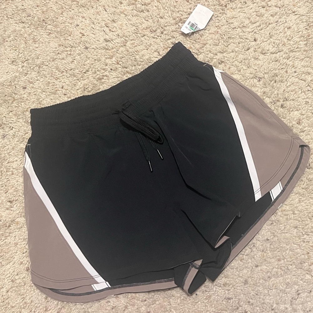 Abercrombie & Fitch Black and Tan Athletic Shorts